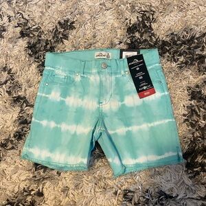 Brand new with tags girls jean shorts!